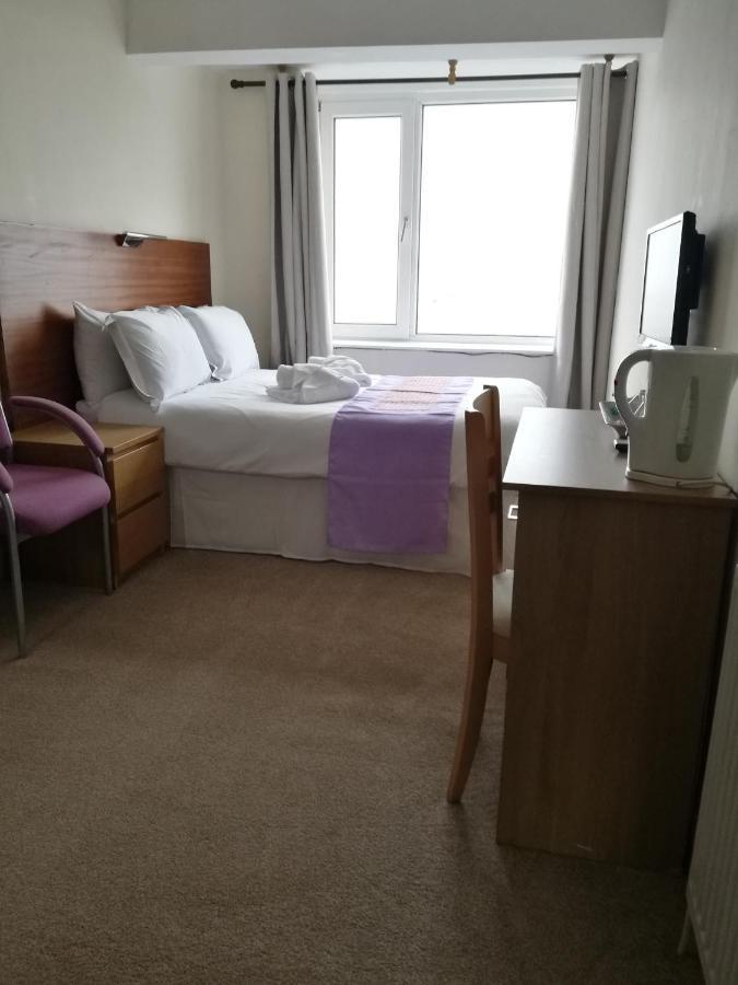Westleigh Bed & Breakfast มอร์คัมบ์ ภายนอก รูปภาพ